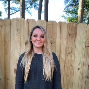 Meet your Posher, Lauren